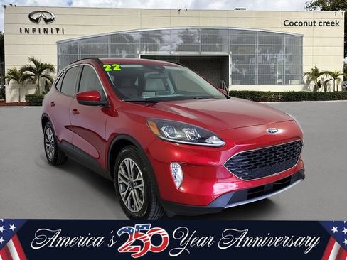 Used 2022 Ford Escape SEL w/ Technology Package FWD image 1