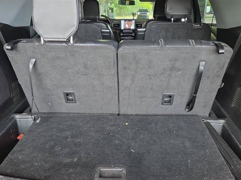Used 2023 Ford Explorer Limited RWD image 7