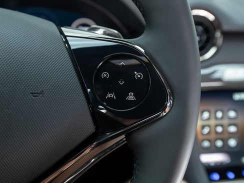 Used 2025 Karma Revero Luxury image 87