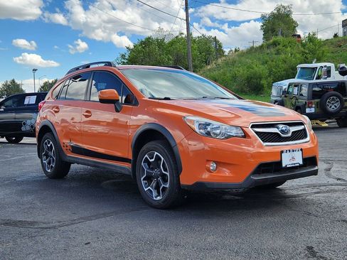 Used 2014 Subaru Crosstrek 2.0i Premium AWD/4WD image 3
