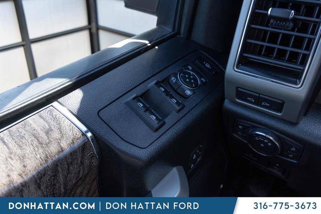 Used 2019 Ford F350 Lariat w/ Lariat Ultimate Package AWD/4WD image 11