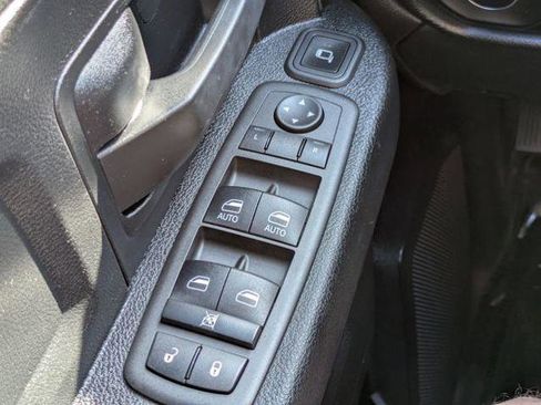 Used 2024 RAM 3500 Tradesman w/ Chrome Appearance Group AWD/4WD image 22