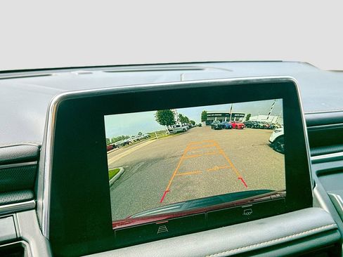 Used 2022 GMC Yukon AT4 AWD/4WD image 19