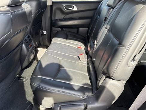 Used 2017 Nissan Pathfinder SL w/ SL Tech Package image 24
