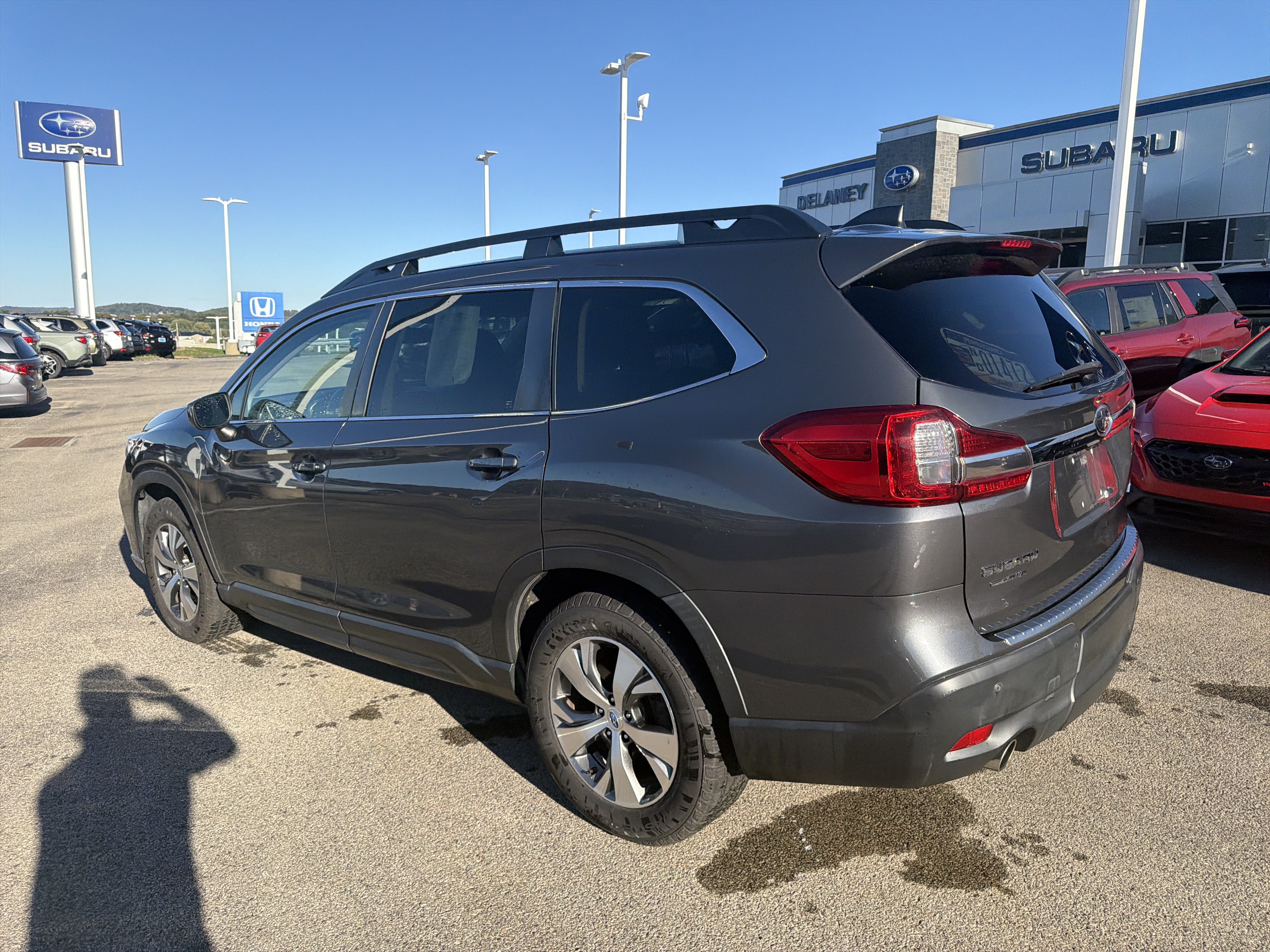 Used 2021 Subaru Ascent Premium w/ Convenience Package AWD/4WD image 7