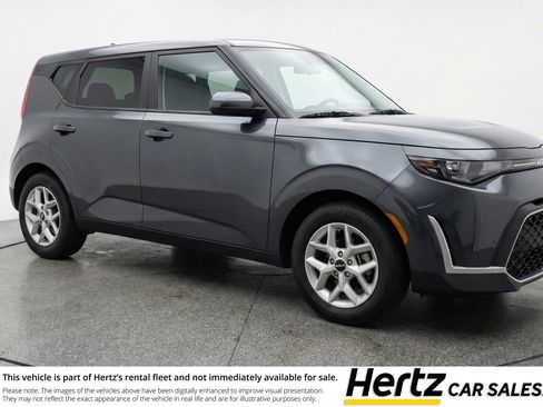 Used 2025 Kia Soul LX w/ LX Technology Package FWD image 1