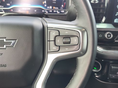 Used 2024 Chevrolet Silverado 2500 LTZ w/ LTZ Plus Package AWD/4WD image 29