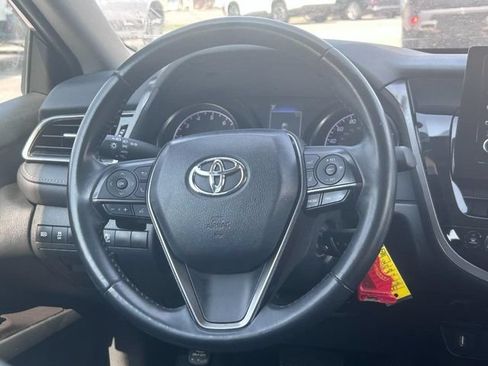 Used 2024 Toyota Camry SE FWD image 16