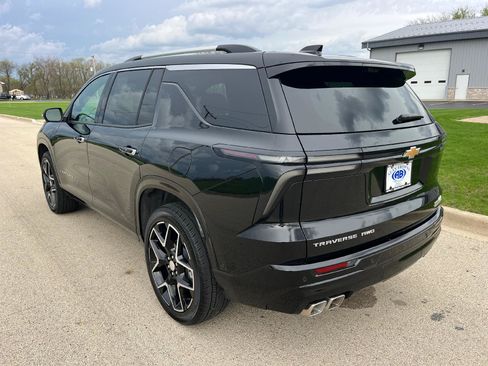 Certified 2026 Chevrolet Traverse High Country w/ LPO, Floor Liner Package AWD/4WD image 4