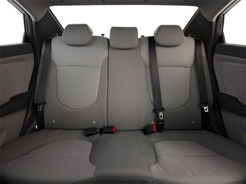 Used 2013 Hyundai Accent GLS FWD image 18