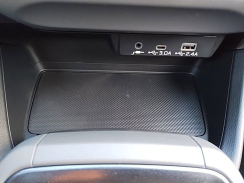 Used 2026 Subaru Crosstrek 2.0i Premium image 31