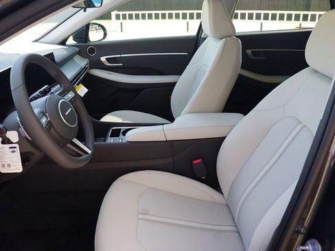 New 2026 Hyundai Sonata SEL FWD image 18