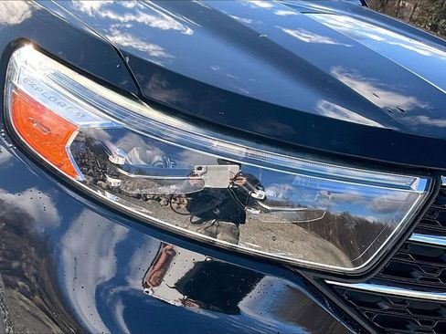 Used 2020 Ford Explorer XLT w/ Equipment Group 202A image 26