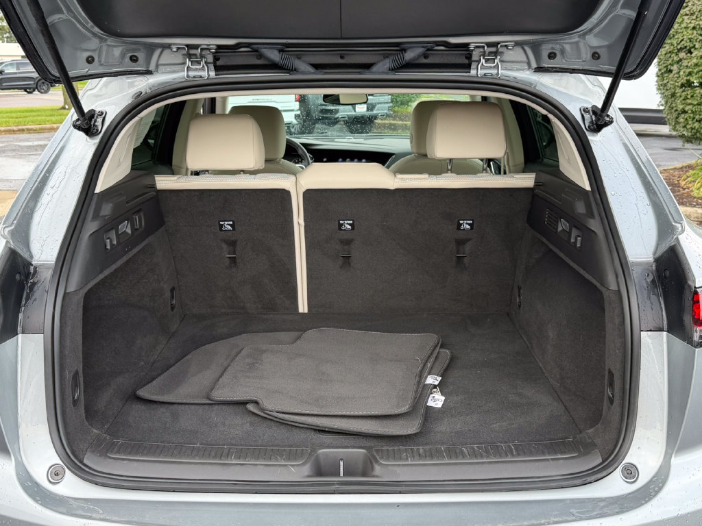 Certified 2023 Buick Envision Preferred FWD image 9