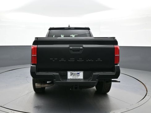 Certified 2025 Toyota Tacoma TRD Off-Road image 7
