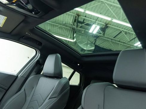 Certified 2025 BMW X2 xDrive28i w/ Technology Package image 19