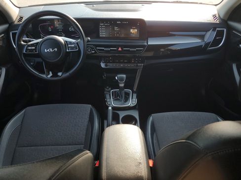 Used 2025 Kia Seltos S FWD image 14