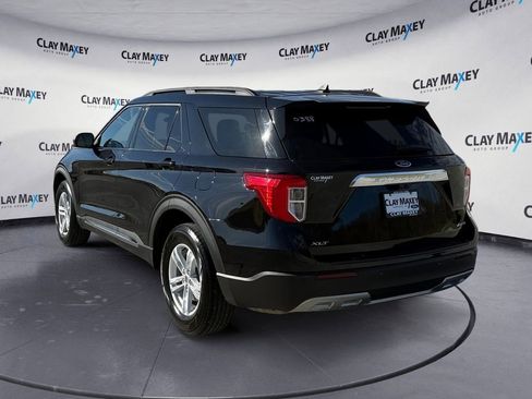Used 2024 Ford Explorer XLT w/ Equipment Group 202A image 3