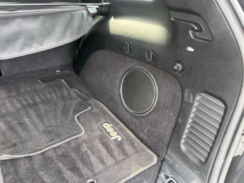 Used 2012 Jeep Grand Cherokee Laredo image 31