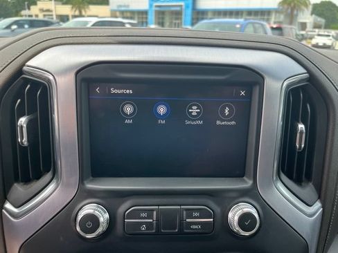 Used 2021 GMC Sierra 1500 SLT AWD/4WD image 26