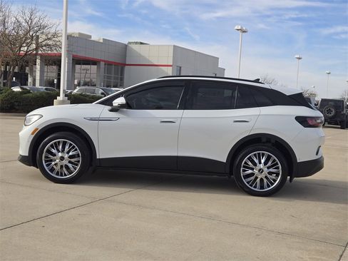 Used 2023 Volkswagen ID.4 Pro S image 4