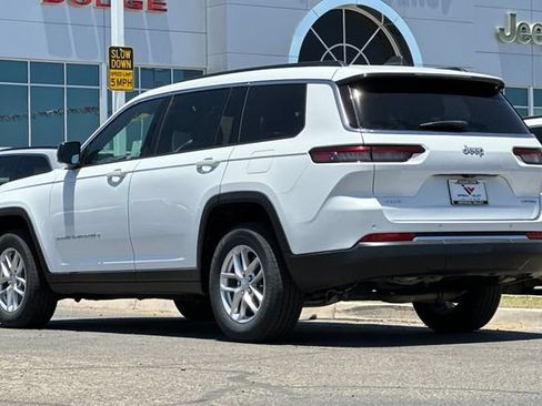 Certified 2024 Jeep Grand Cherokee L Laredo AWD/4WD image 5