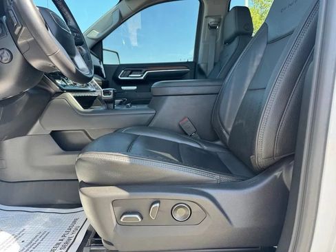 Used 2024 GMC Sierra 1500 Denali AWD/4WD image 9