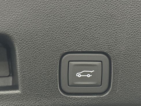 New 2026 Chevrolet Traverse RS image 17