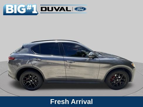 Used 2019 Alfa Romeo Stelvio Ti Sport w/ Quick Order Package 22S Sport AWD/4WD image 2