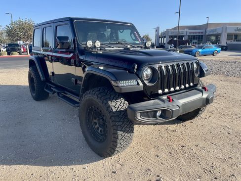 Used 2023 Jeep Wrangler Unlimited Rubicon AWD/4WD image 7
