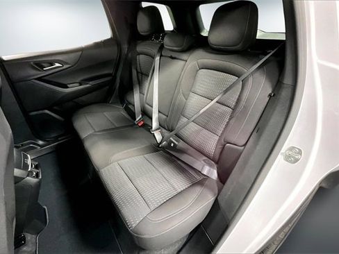 Used 2025 Chevrolet Equinox LT image 21