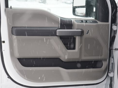 Used 2019 Ford F250 XLT image 23