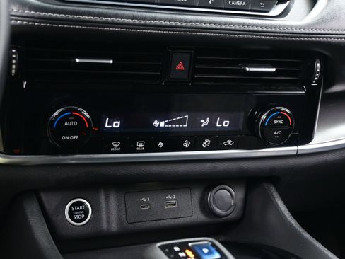 Used 2022 Nissan Rogue SV AWD/4WD image 20