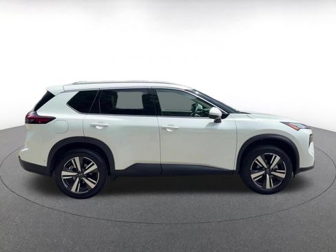 Used 2026 Nissan Rogue SL AWD/4WD image 16