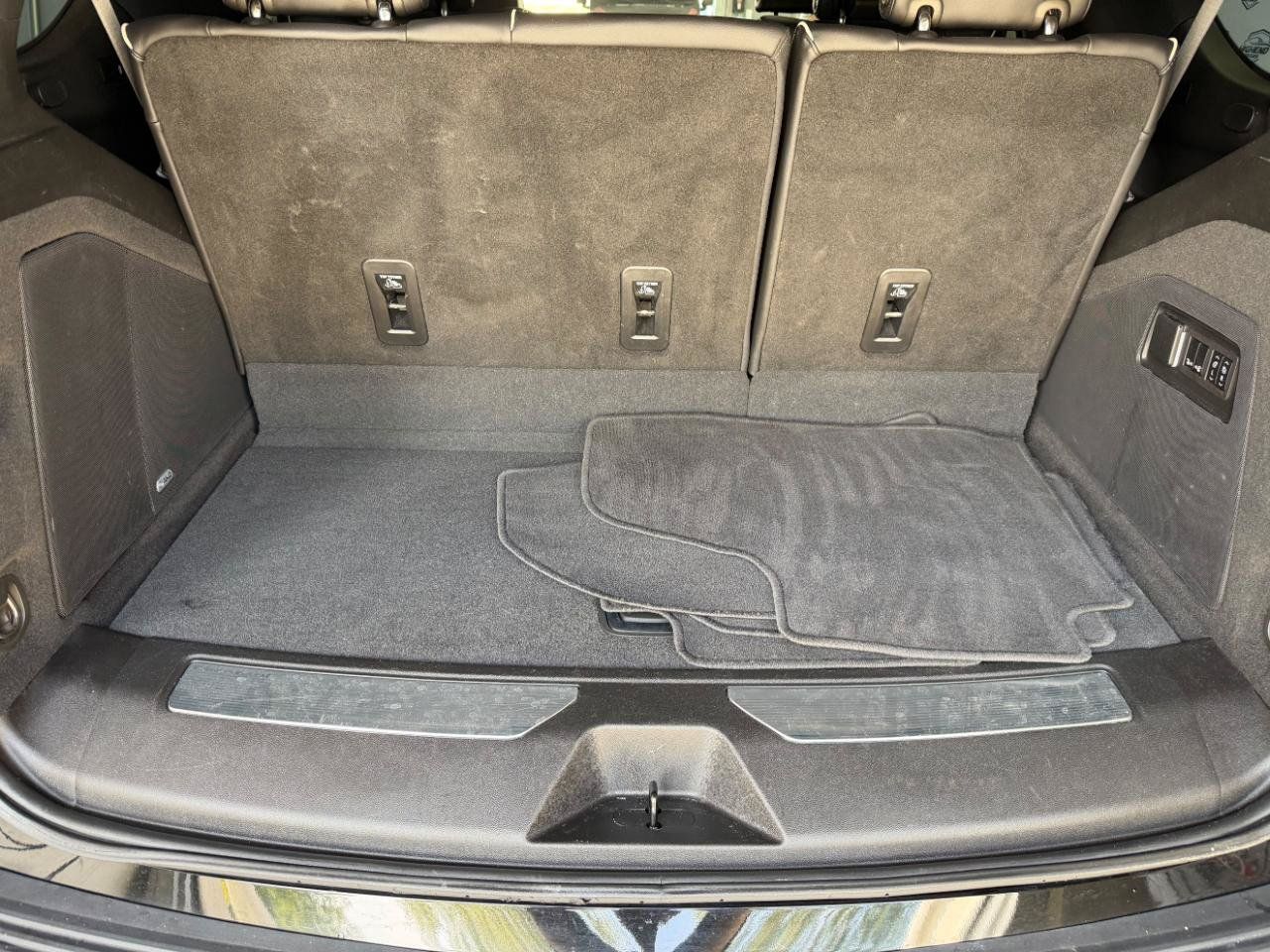 Used 2023 Cadillac Escalade Premium Luxury w/ LPO, Floor Liner Package AWD/4WD image 22