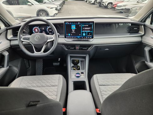 Certified 2025 Volkswagen Tiguan S AWD/4WD image 8