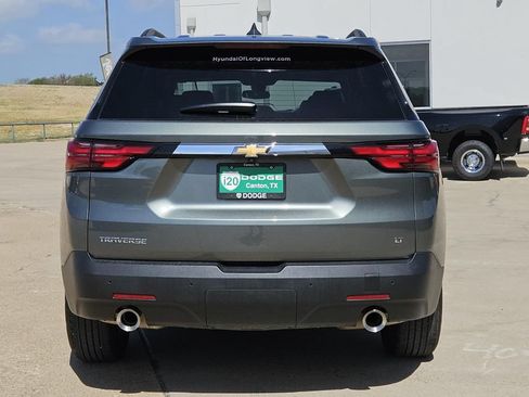 Used 2022 Chevrolet Traverse LT w/ LPO, Floor Liner Package FWD image 5