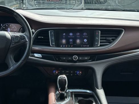 Used 2020 Buick Enclave Avenir w/ Avenir Technology Package AWD/4WD image 27
