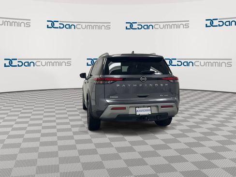 Used 2024 Nissan Pathfinder SL w/ SL Premium Package AWD/4WD image 7