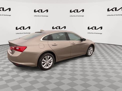 Used 2024 Chevrolet Malibu LT FWD image 8