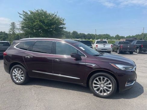 Used 2019 Buick Enclave Premium w/ Experience Buick Package AWD/4WD image 3