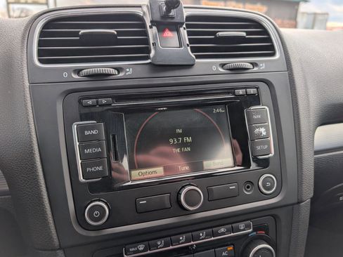 Used 2012 Volkswagen Golf R 4-Door image 16