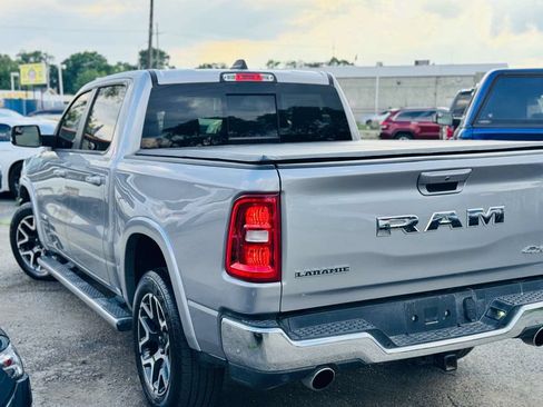 Used 2025 RAM 1500 Laramie AWD/4WD image 8