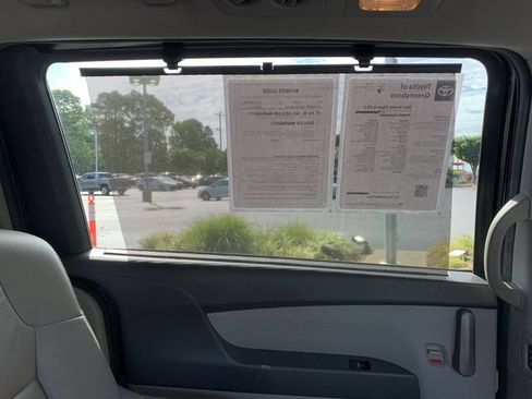 Used 2013 Honda Odyssey EX-L image 11