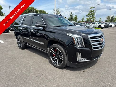 Used 2019 Cadillac Escalade Platinum AWD/4WD image 7