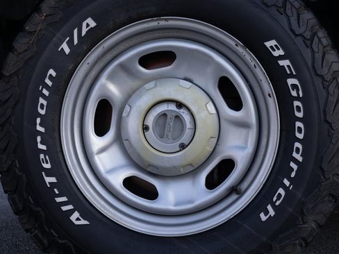 Used 2015 Ford F250 XL w/ Power Equipment Group image 10