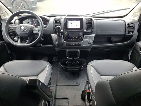 Used 2026 RAM ProMaster 2500 w/ Convenience Group FWD image 10