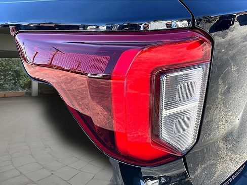 Used 2022 Ford Explorer ST-Line w/ Class IV Trailer Tow Package image 29