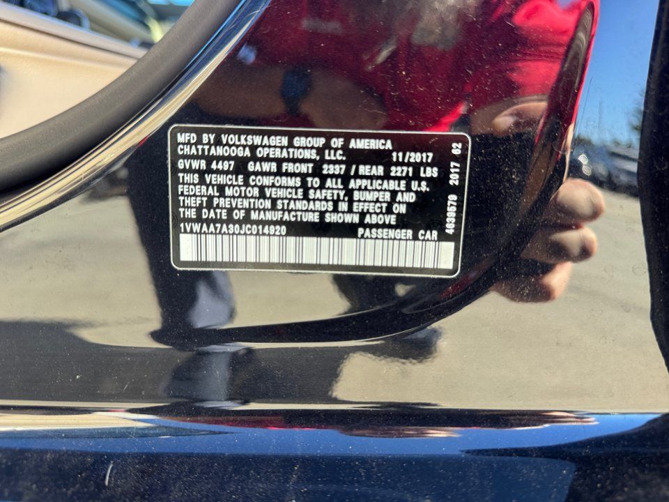 Used 2018 Volkswagen Passat 2.0T R-Line w/ R-Line Lighting Package FWD image 35