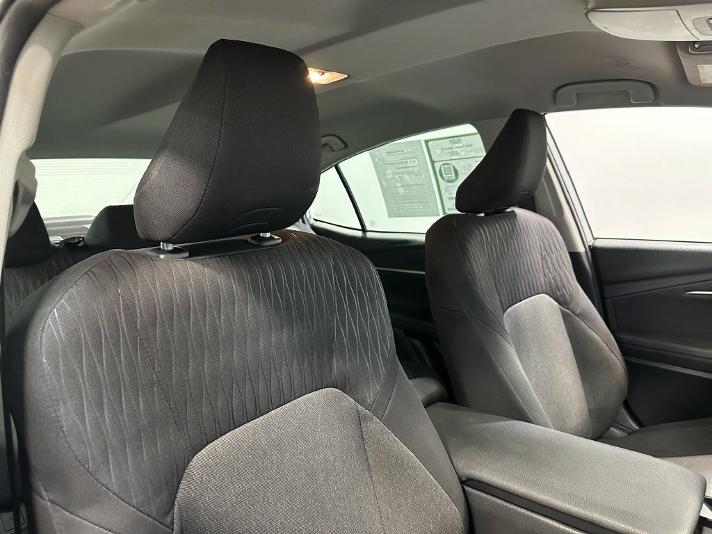 Used 2025 Toyota Camry LE FWD image 97